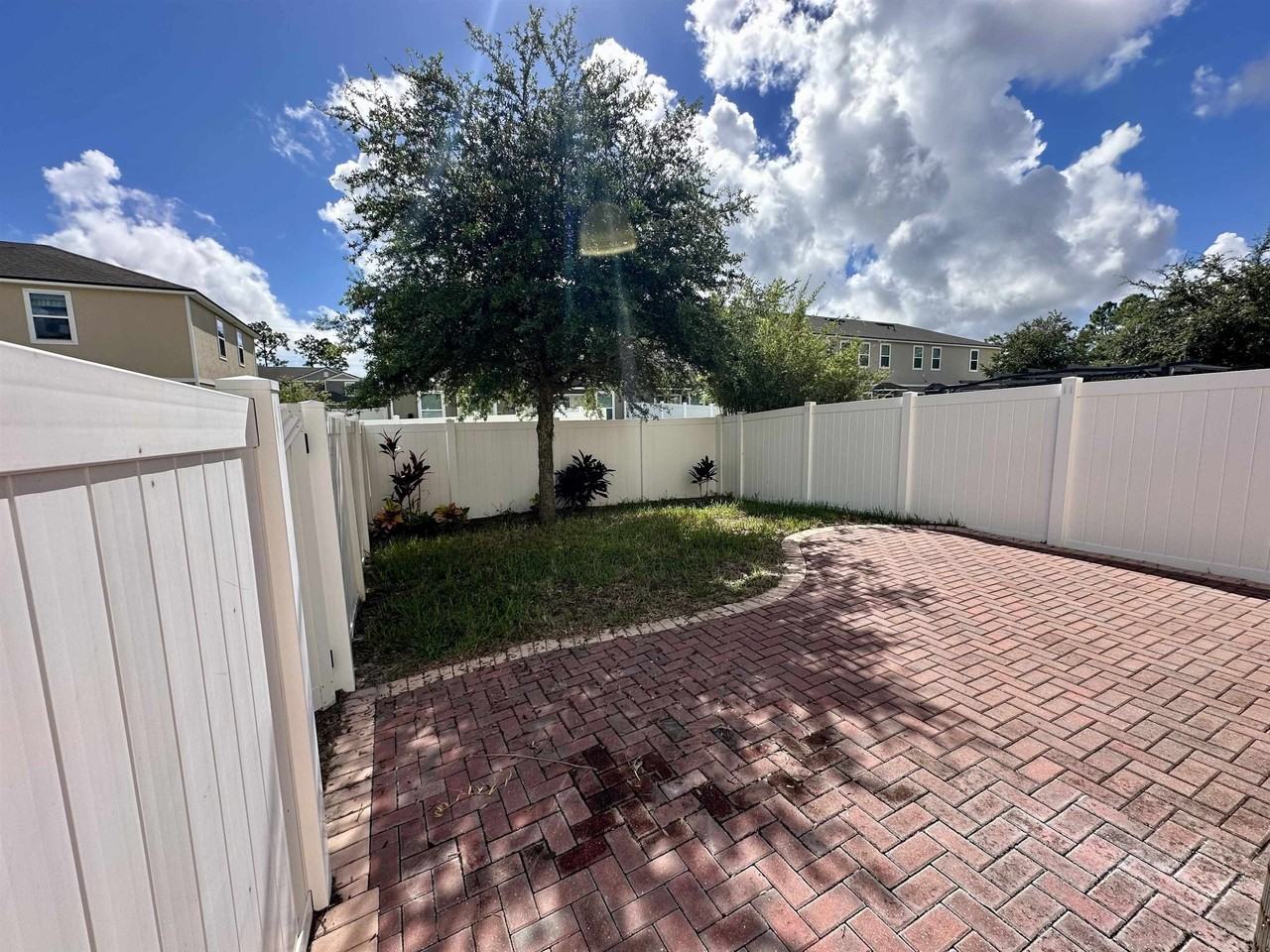 55 Buckley Ct - Photo 3 of 22