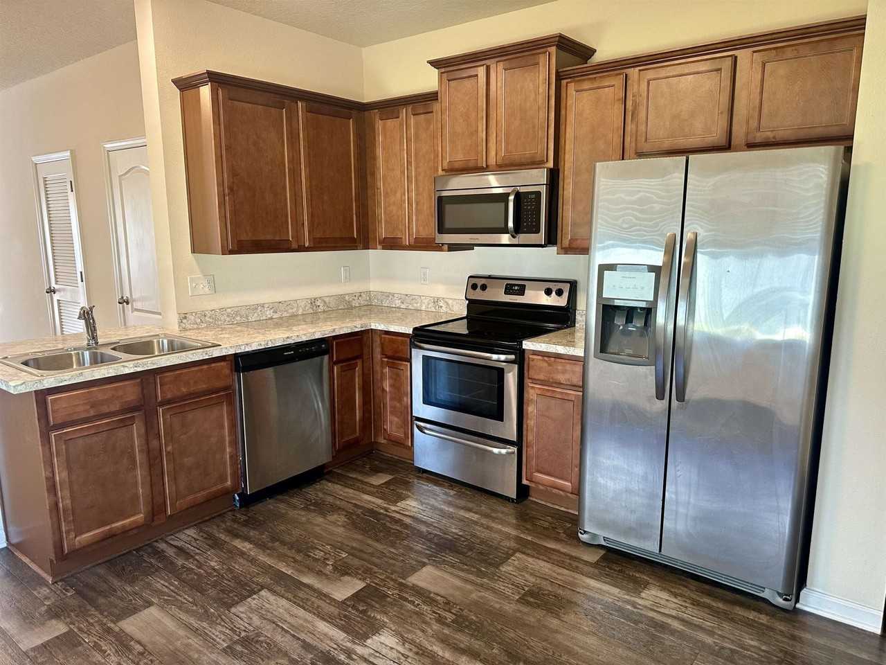 55 Buckley Ct - Photo 4 of 22