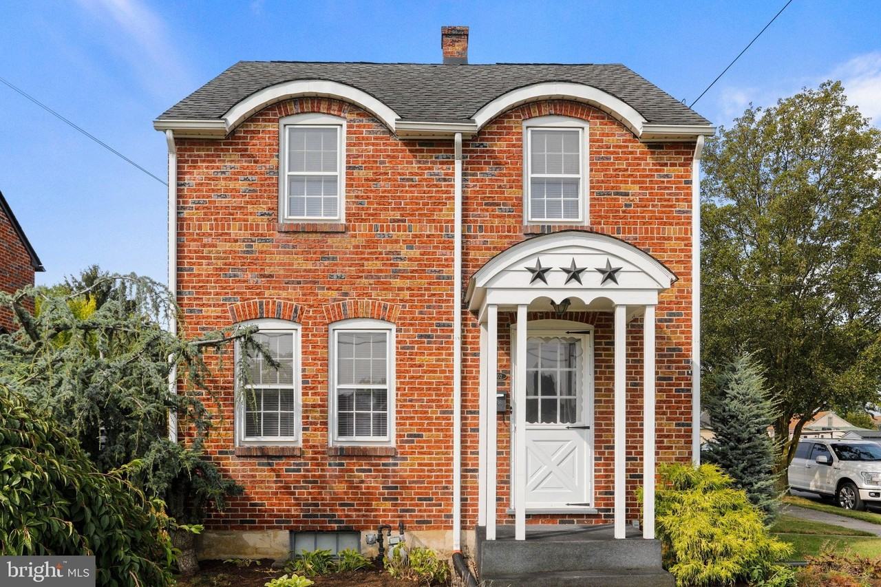 502 Wayne Ave - Photo 2 of 34