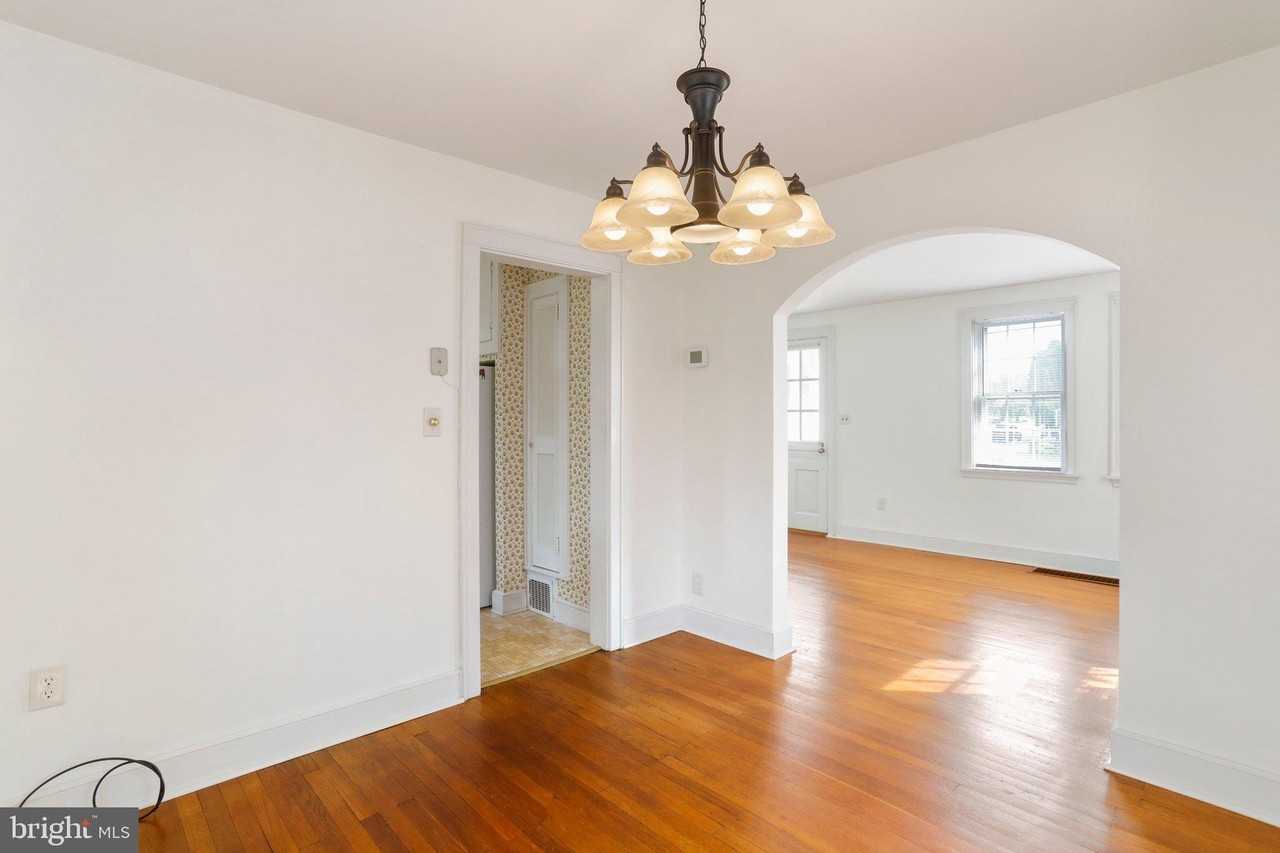 502 Wayne Ave - Photo 6 of 34