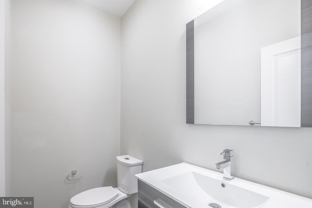 2012 West Girard Avenue #6A - Photo 3 of 14