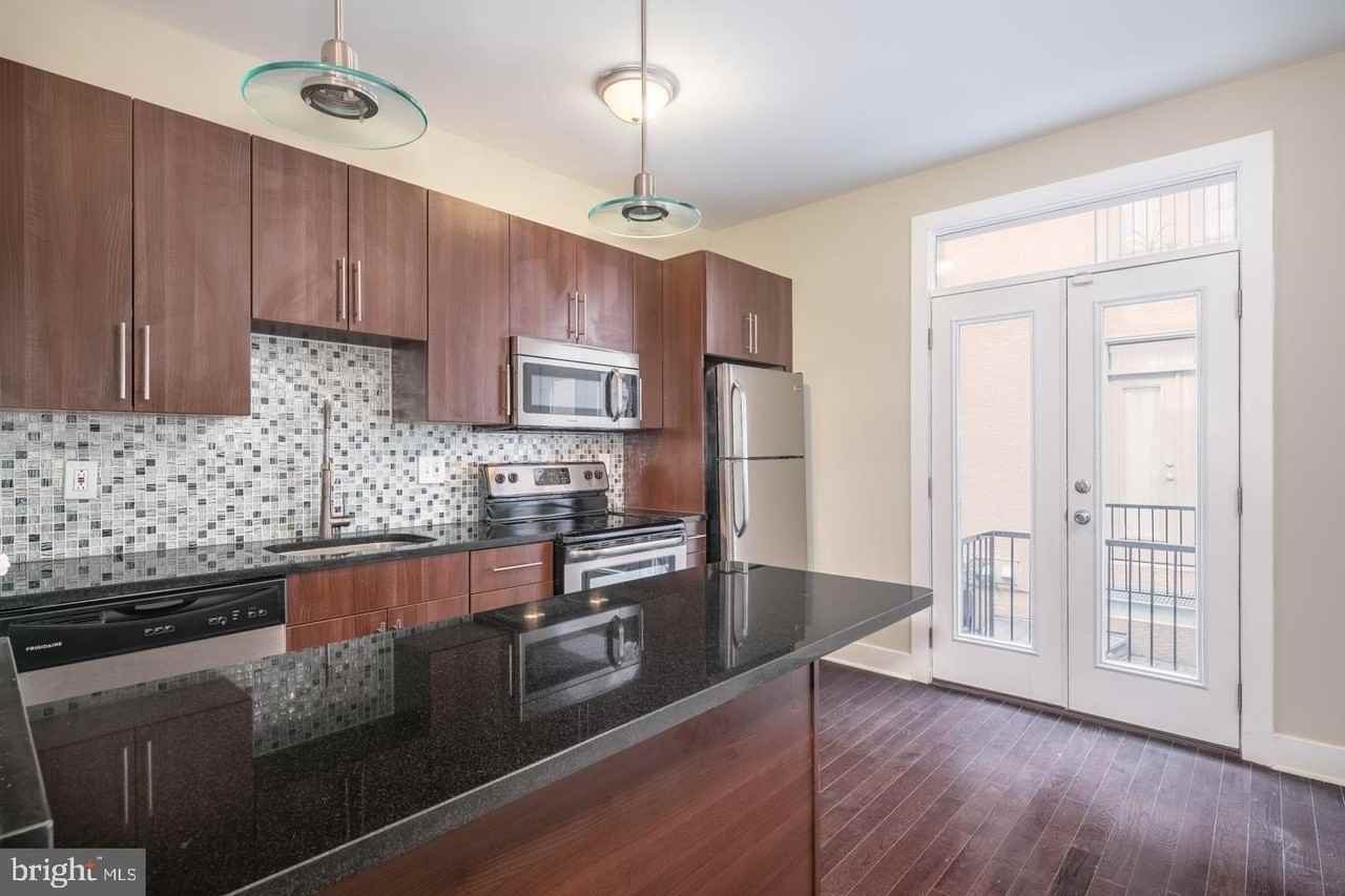 2012 West Girard Avenue #6A - Photo 4 of 14