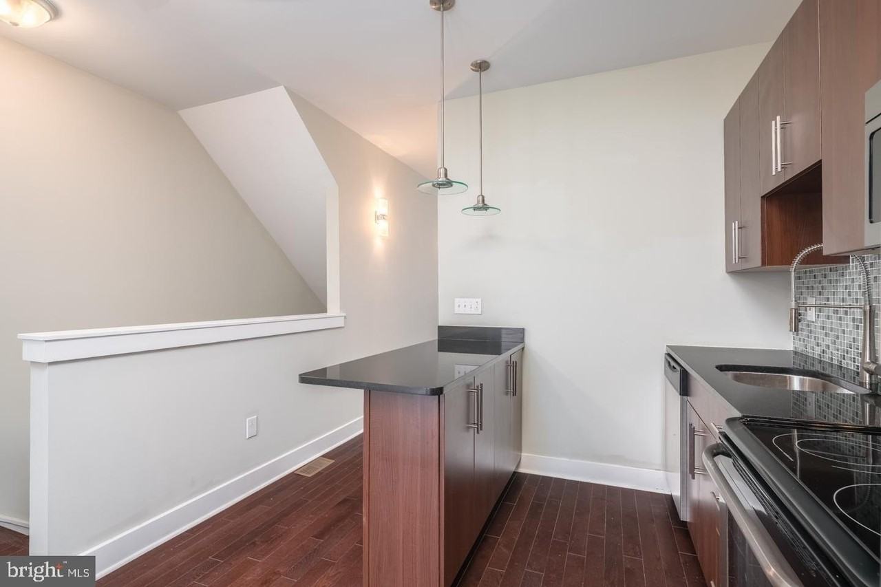 2012 West Girard Avenue #6A - Photo 6 of 14