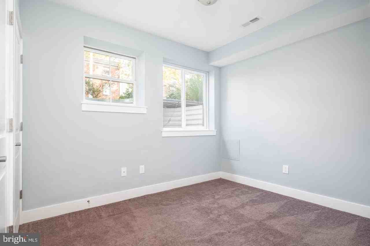 2012 West Girard Avenue #6A - Photo 7 of 14