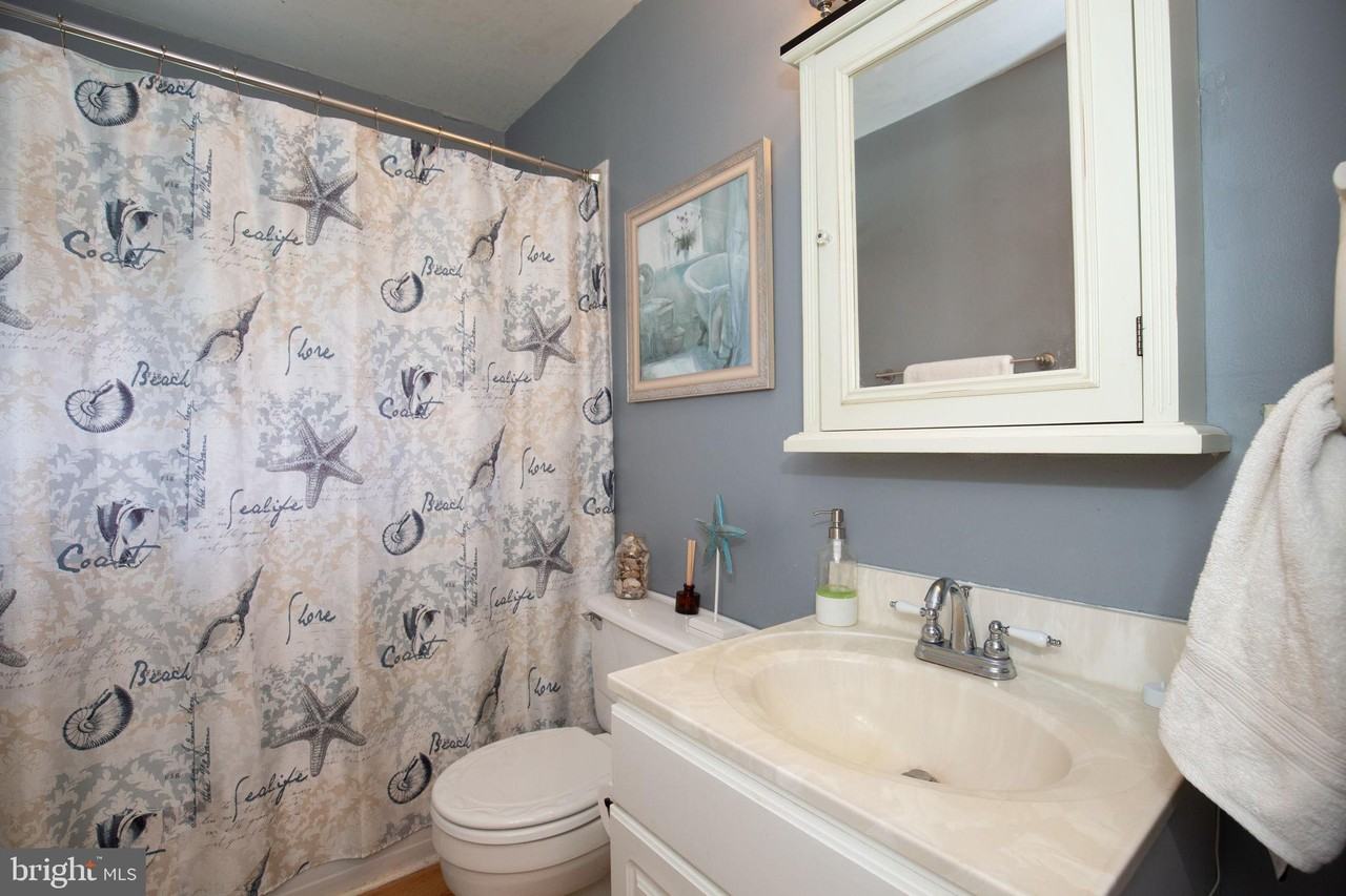 388 Monument Dr - Photo 3 of 21