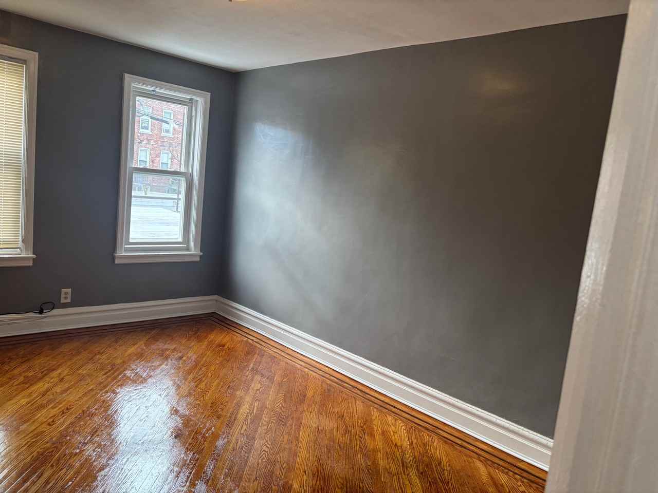 688 E 43rd St - Photo 3 of 7