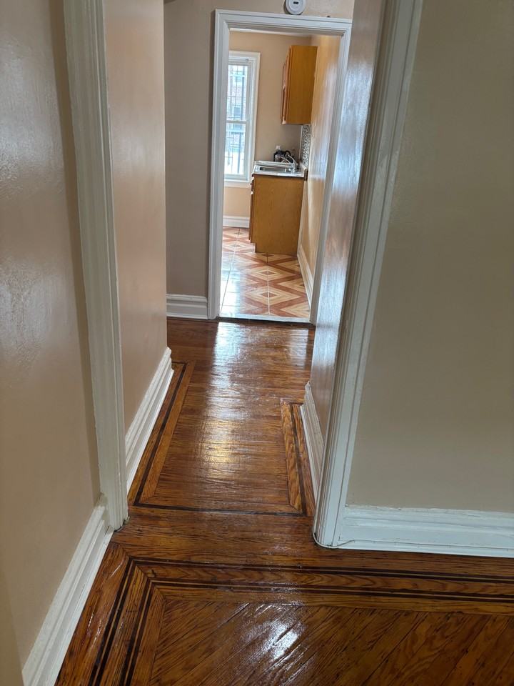 688 E 43rd St - Photo 6 of 7