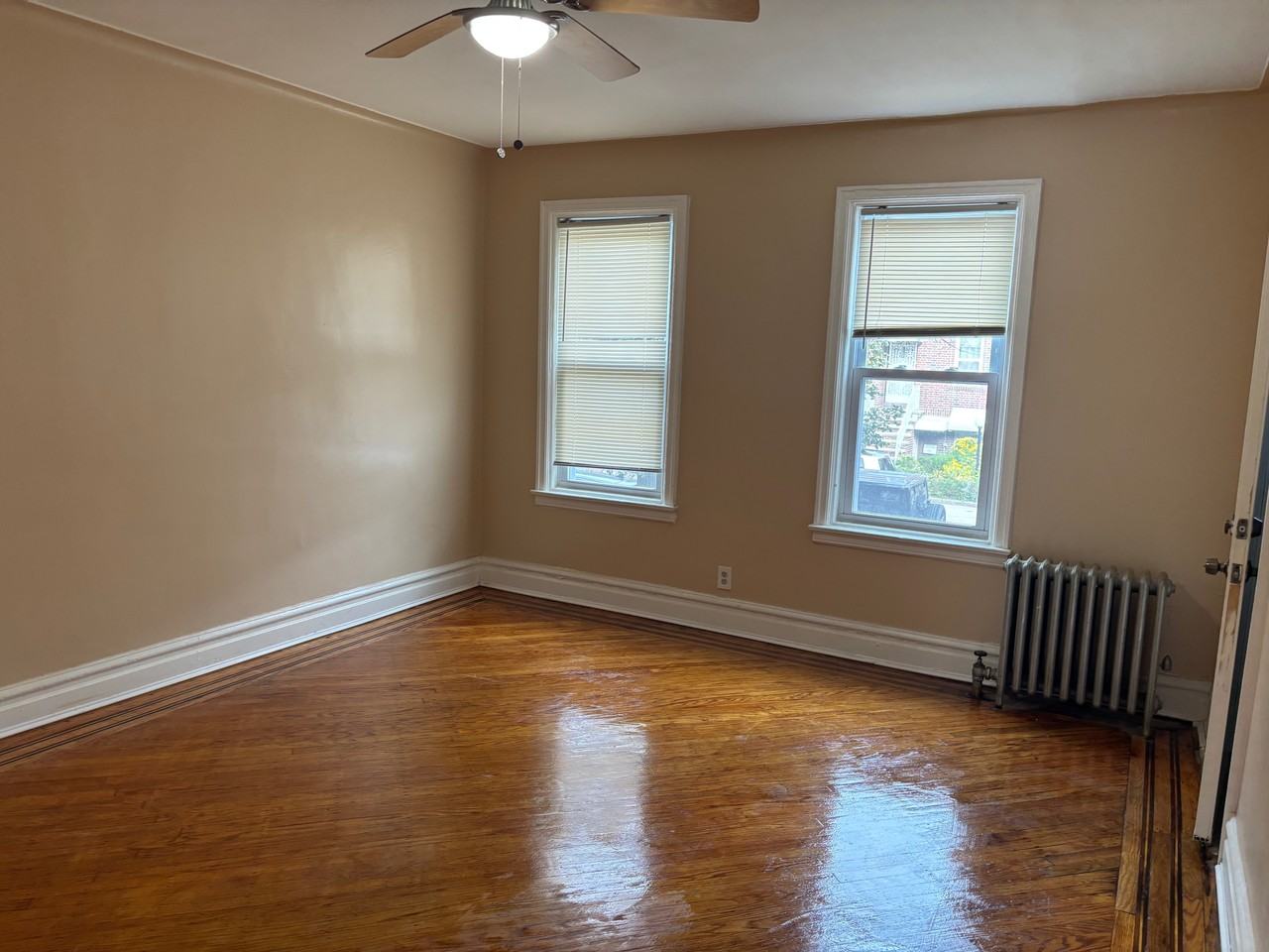 688 E 43rd St - Photo 7 of 7