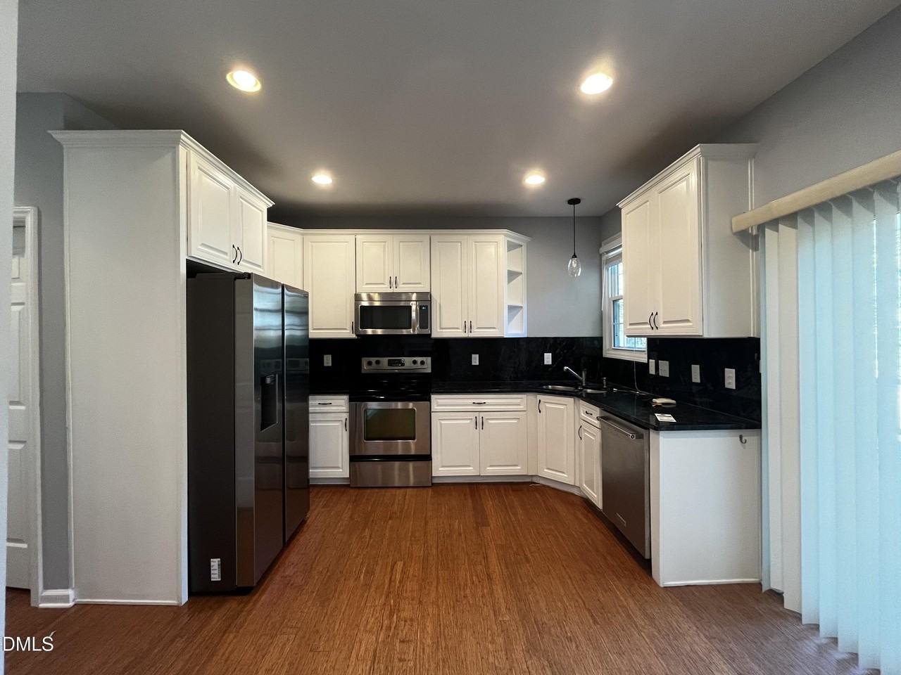 214 Castle Hayne Dr - Photo 4 of 16