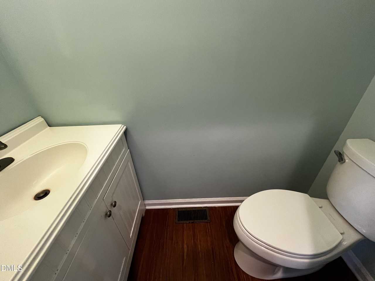 214 Castle Hayne Dr - Photo 5 of 16