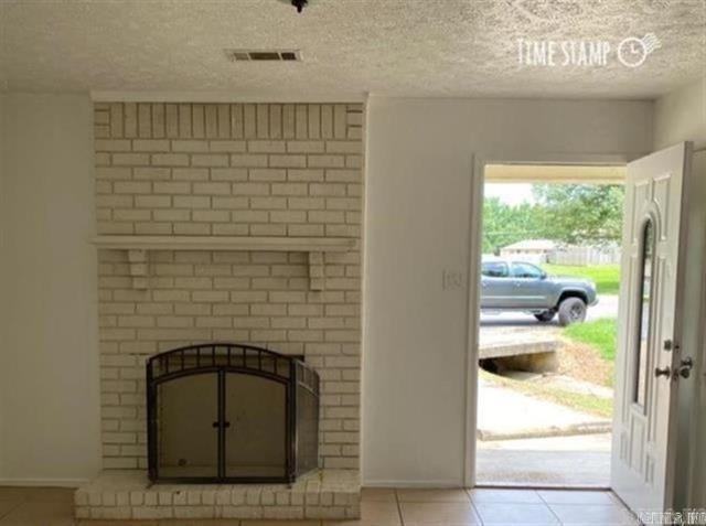 109 N Park St - Photo 4 of 12