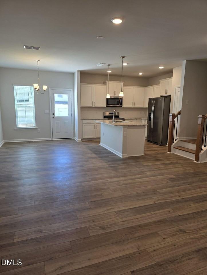 242 Broomside Ave - Photo 6 of 19