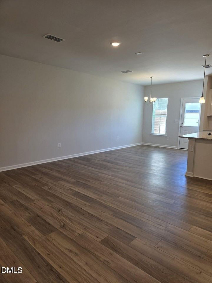 242 Broomside Ave - Photo 7 of 19