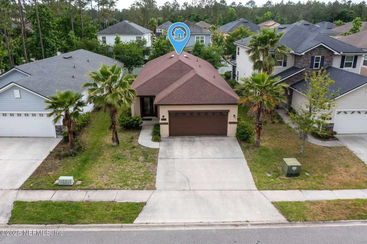 224 Sanctuary Dr - Photo 5 of 32