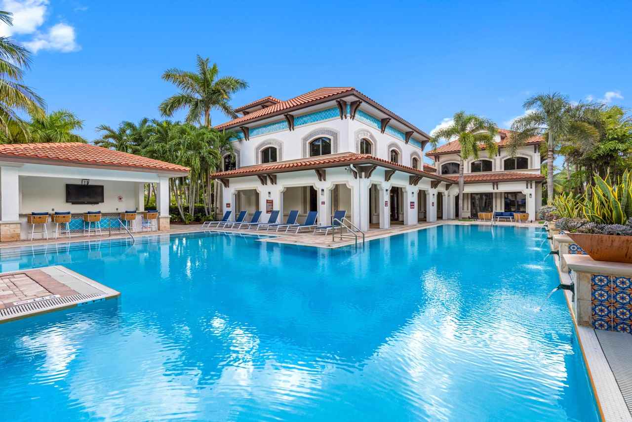 Miramar Park Apartments - Photo 2 of 34