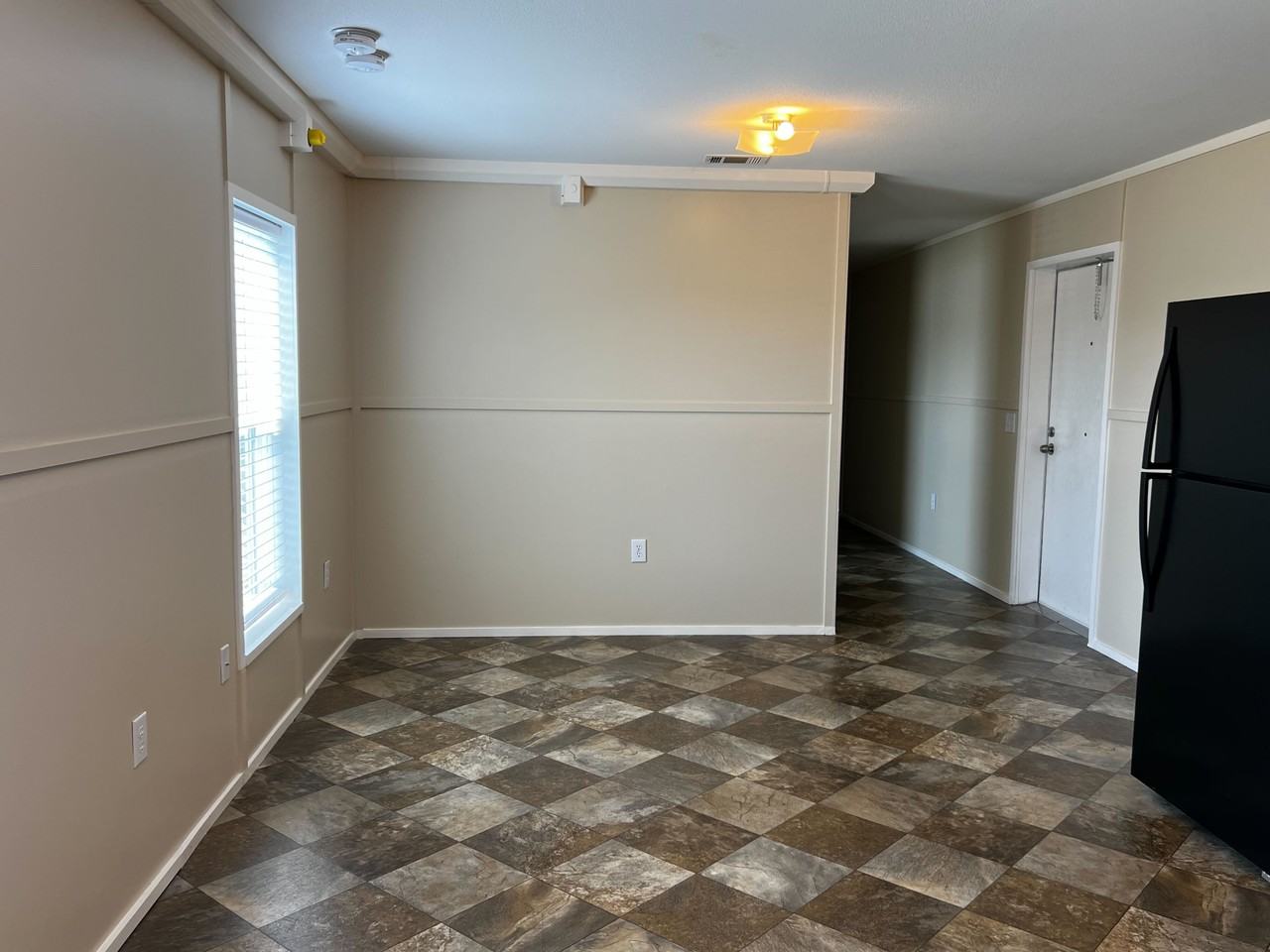 709 N Collins Fwy #156 - Photo 4 of 29