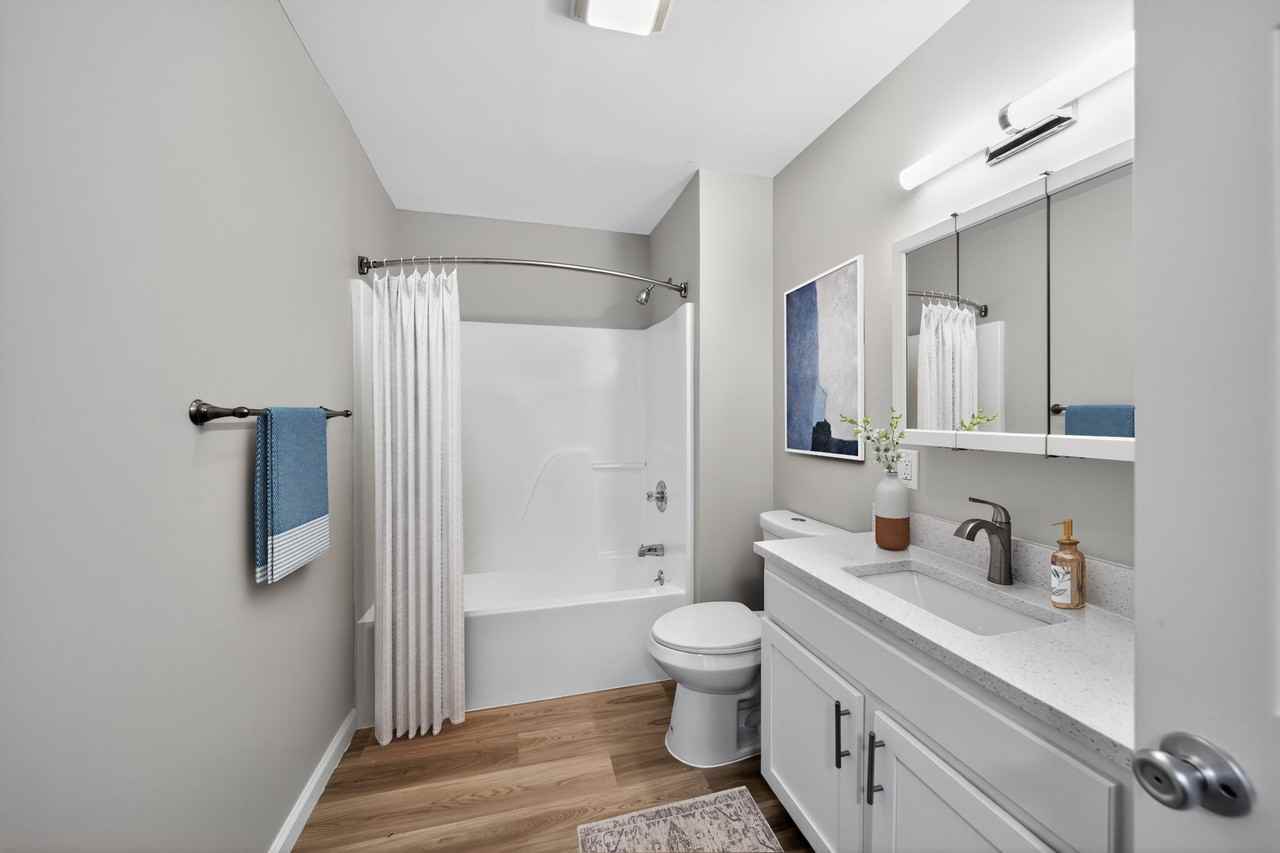 Eagle Rock Apartments at Mohegan Lake - Photo 4 of 19