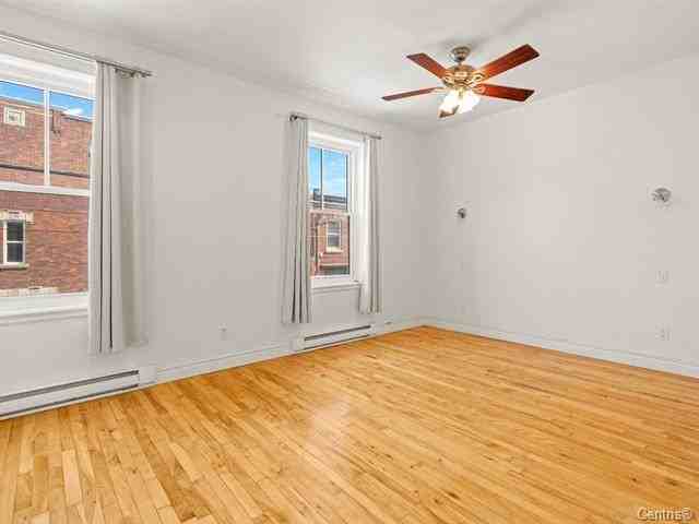 628 Rue Hickson - Photo 5 of 13