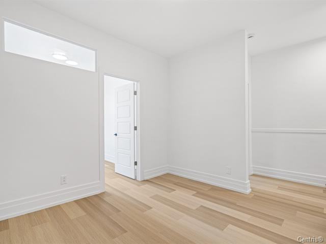 634 Rue Hickson - Photo 3 of 17