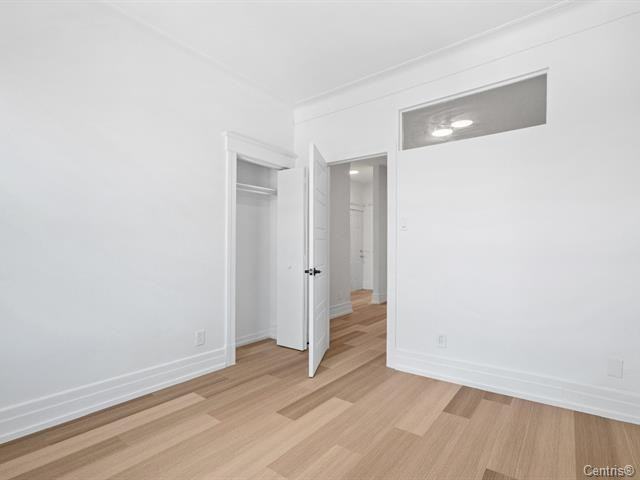 634 Rue Hickson - Photo 4 of 17