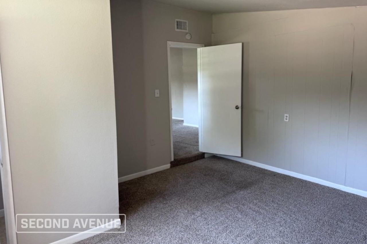 5458 N Crooked Creek Dr - Photo 3 of 14