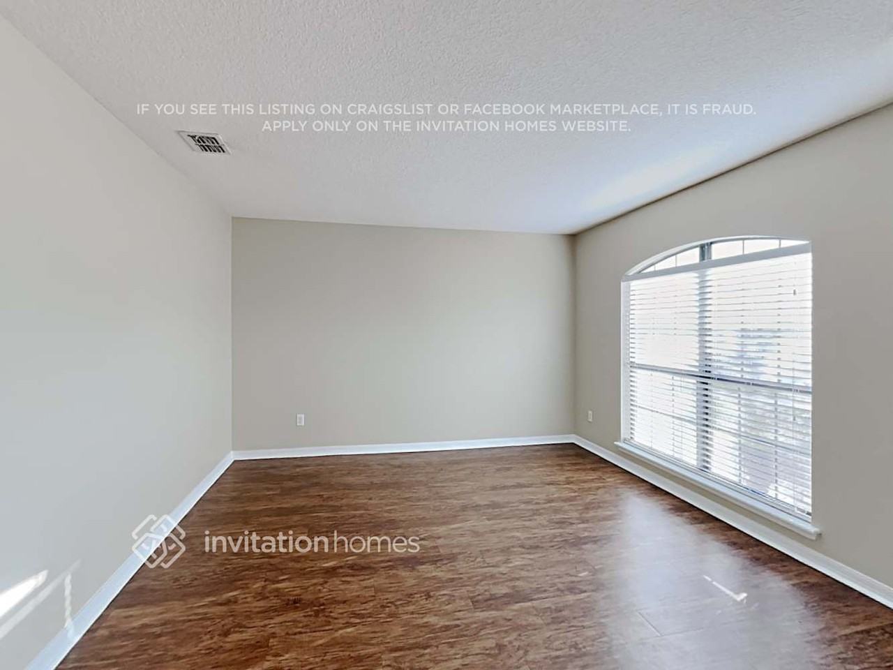 9985 Lancashire Drive - Photo 5 of 18