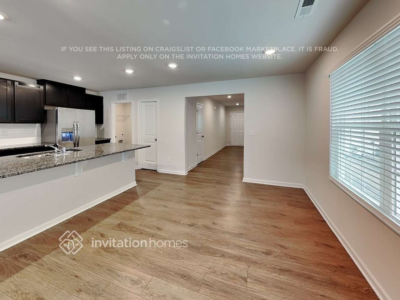 7316 Olive Coast Street - Photo 5 of 26