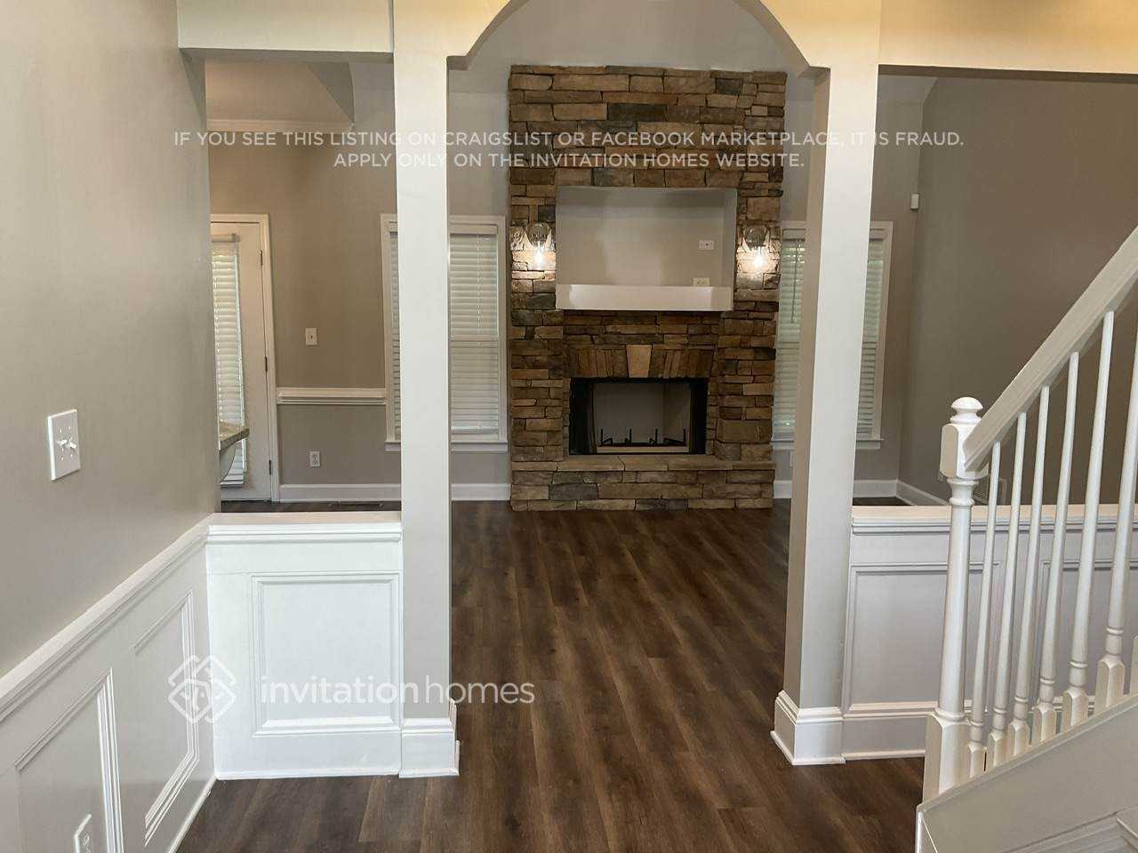 1240 Oriole Dr Sw - Photo 3 of 20