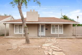 1046 E Indianola Ave - Photo 1 of 1
