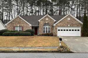 featured image of 2140 Heatherton Rd