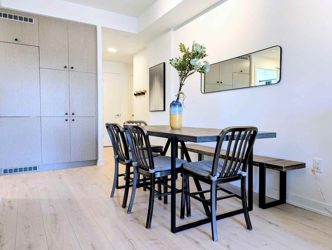 9 Tecumseth Street #409 - Photo 3 of 36