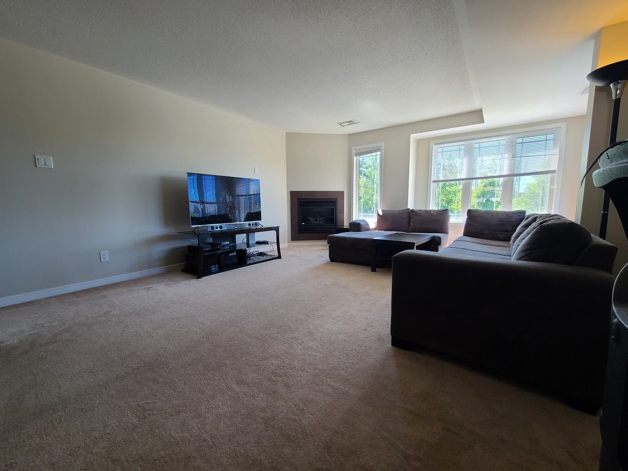 637 Via Amalfi - Photo 3 of 25