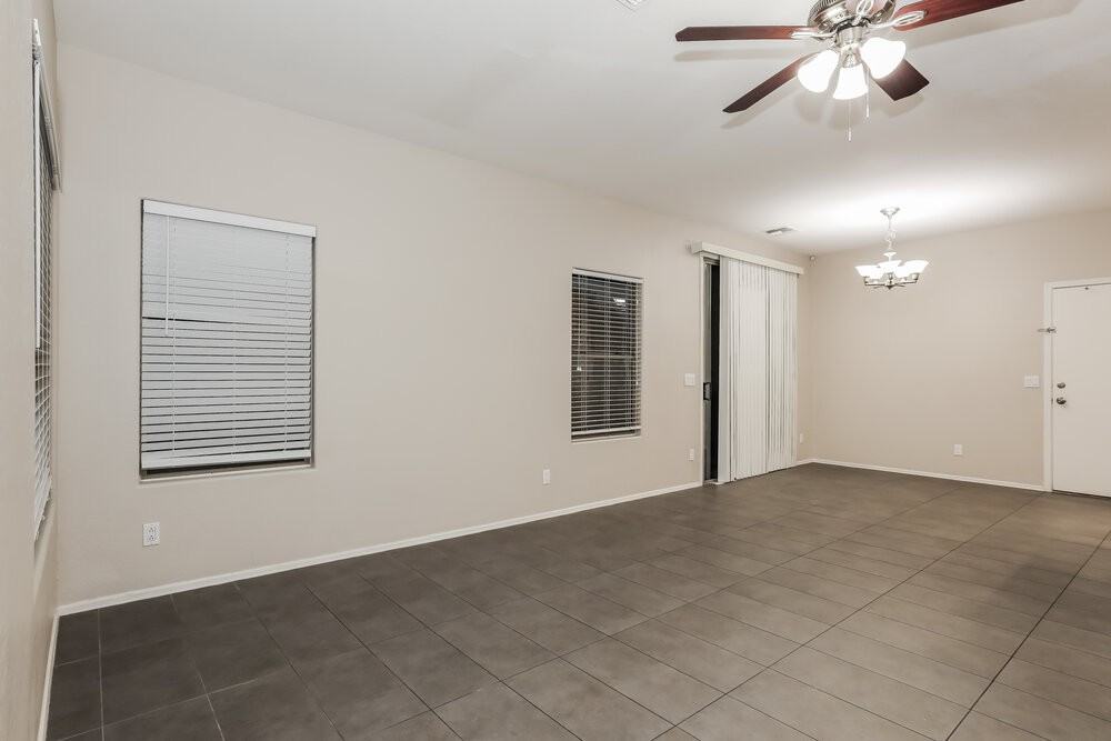5807 E Grove Ave - Photo 4 of 17
