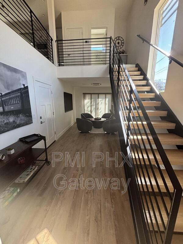 430 West 7th Street #1 - Photo 4 of 19