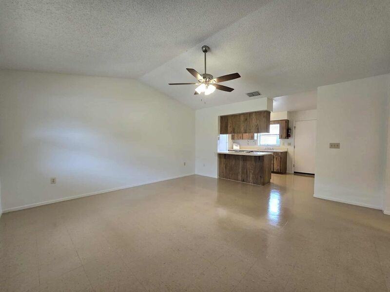 3932 Spoonbill Ct - Photo 3 of 13