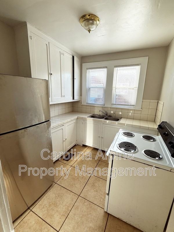 107 Elm St - Photo 4 of 9