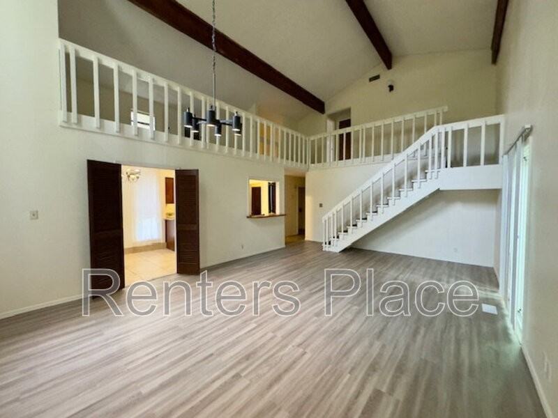 6003 S Marion Ave - Photo 3 of 20