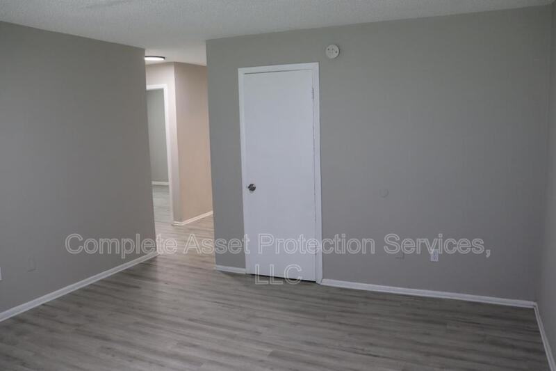 5475 Aspen Ave - Photo 2 of 7