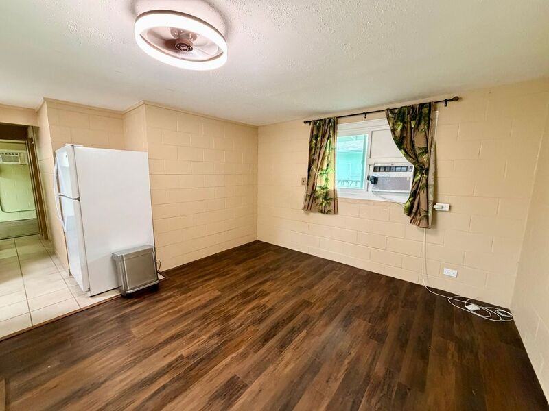 1347 Palolo Ave - Photo 4 of 19