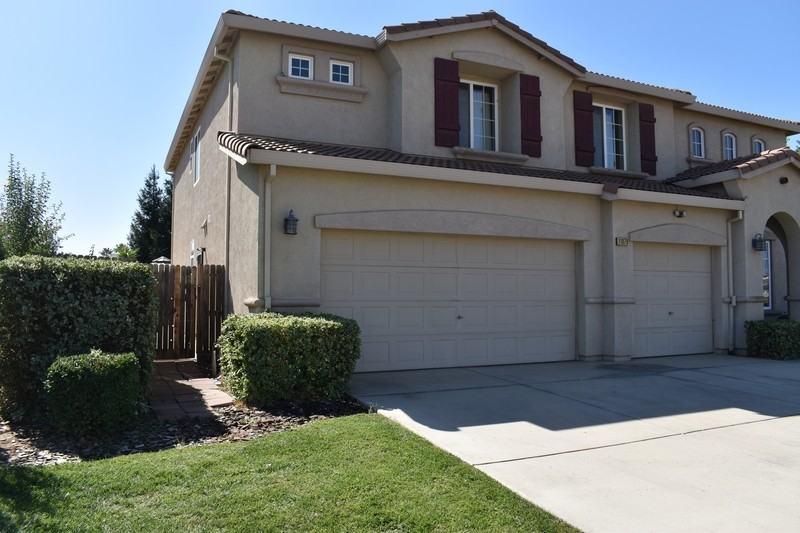 11079 Malibu Ave - Photo 4 of 50