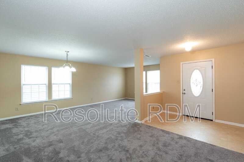 10804 Timothy Ln - Photo 7 of 43