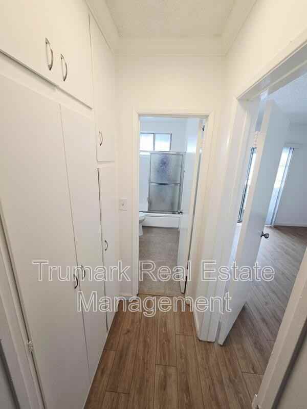 731 E Windsor Rd #8 - Photo 7 of 19