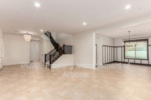 featured image of 3087 E Maplewood Ct