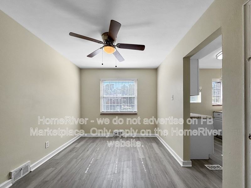 4259 Coleridge St - Photo 3 of 22