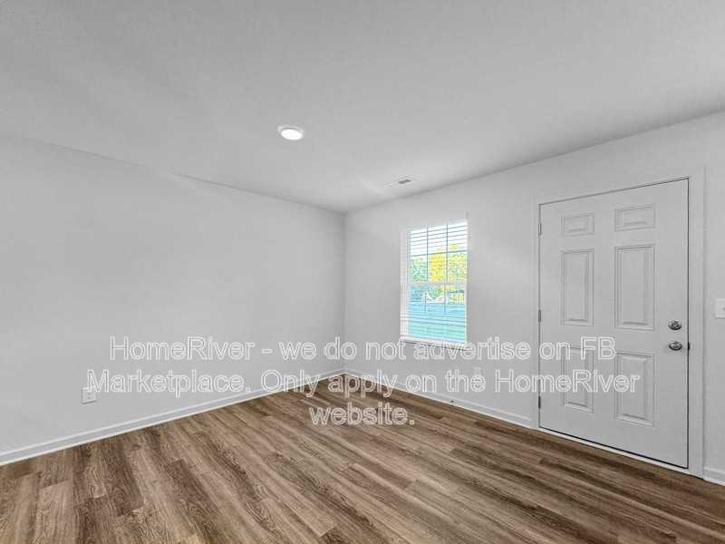 3989 Southdale Avenue - Photo 7 of 24