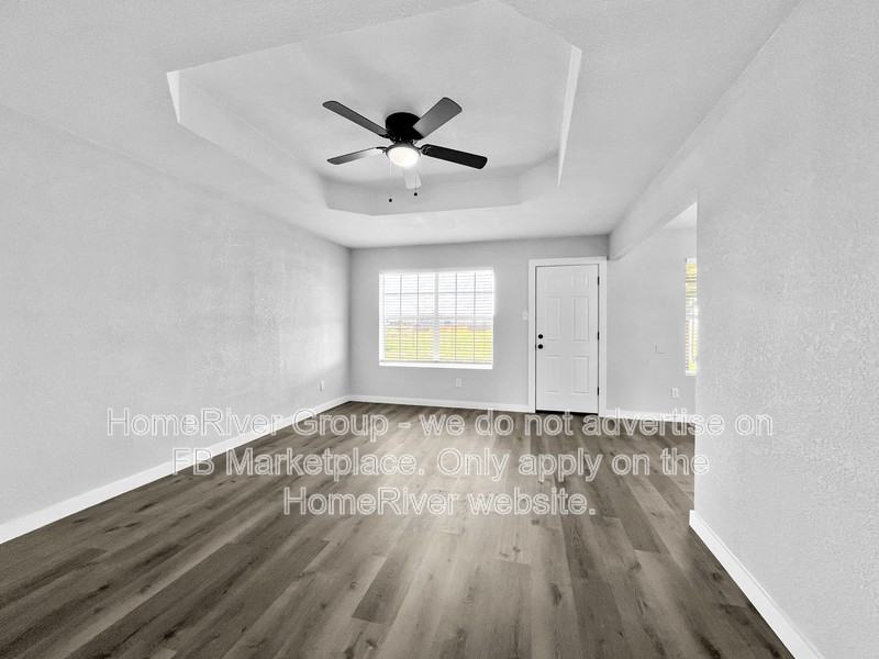 833 Thedford Rd - Photo 3 of 21