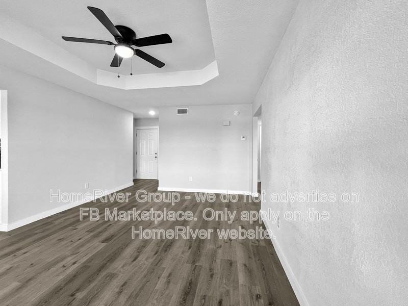 833 Thedford Rd - Photo 4 of 21