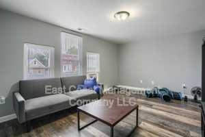 featured image of 304 Collins Ave #2