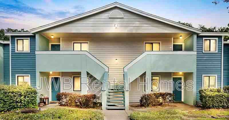 2768 State Road A1a #1-102