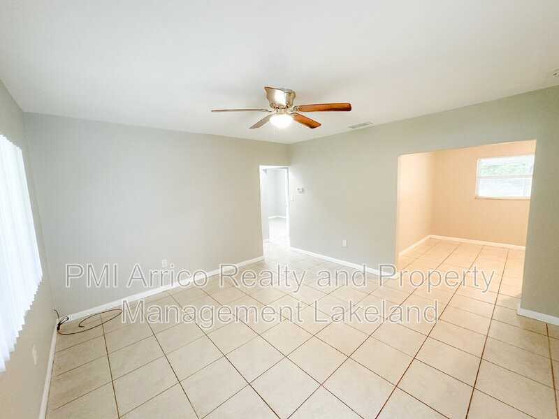 1595 28th St Nw - Photo 2 of 14